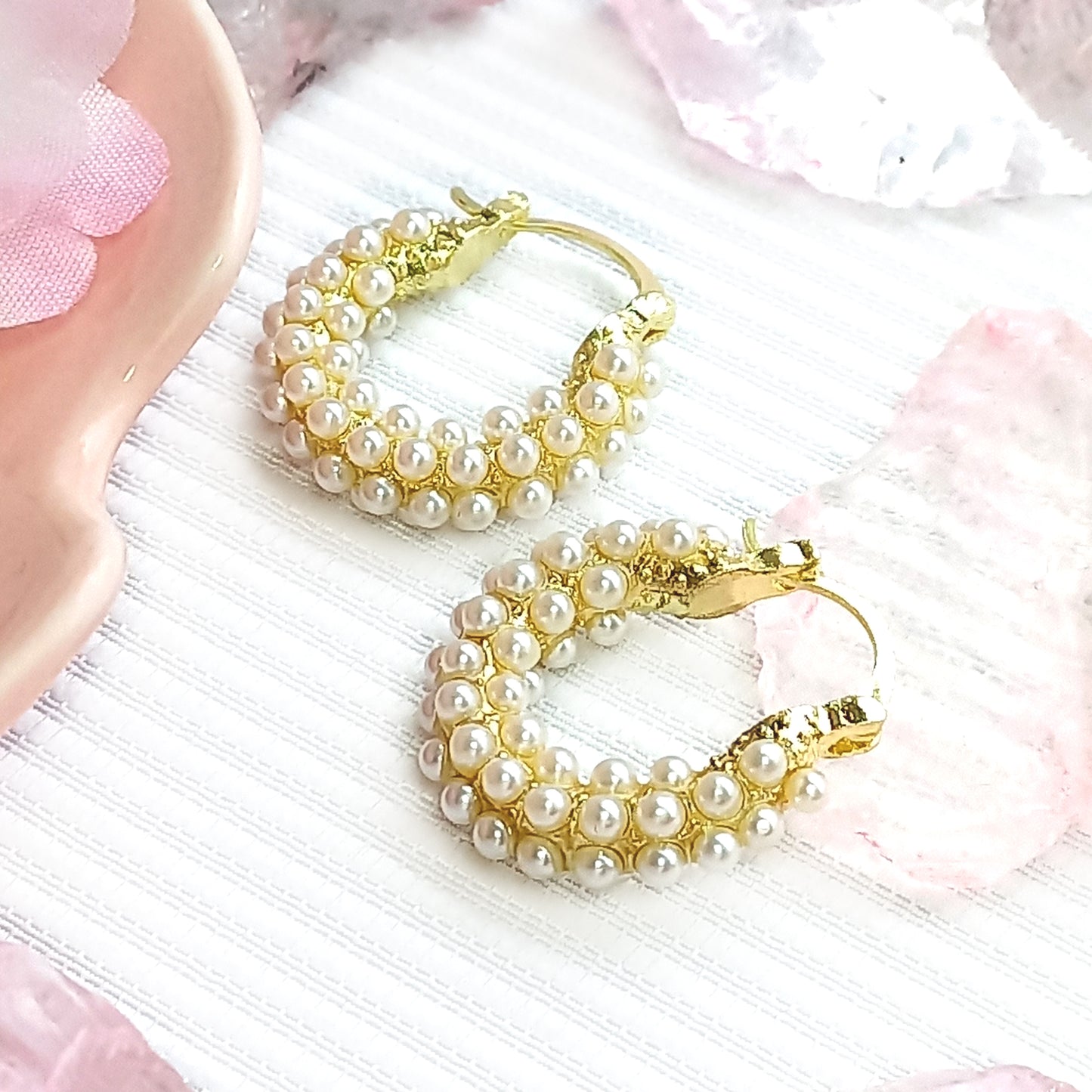 Aretes aperlados con dorado