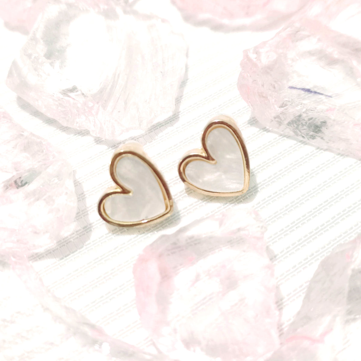 Aretes Corazón Nacarado