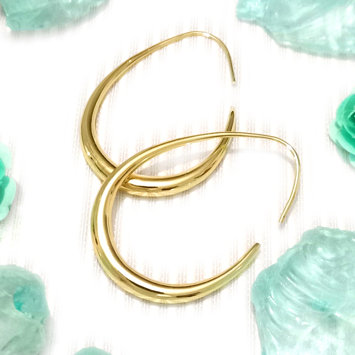 Aretes óvalo dorados