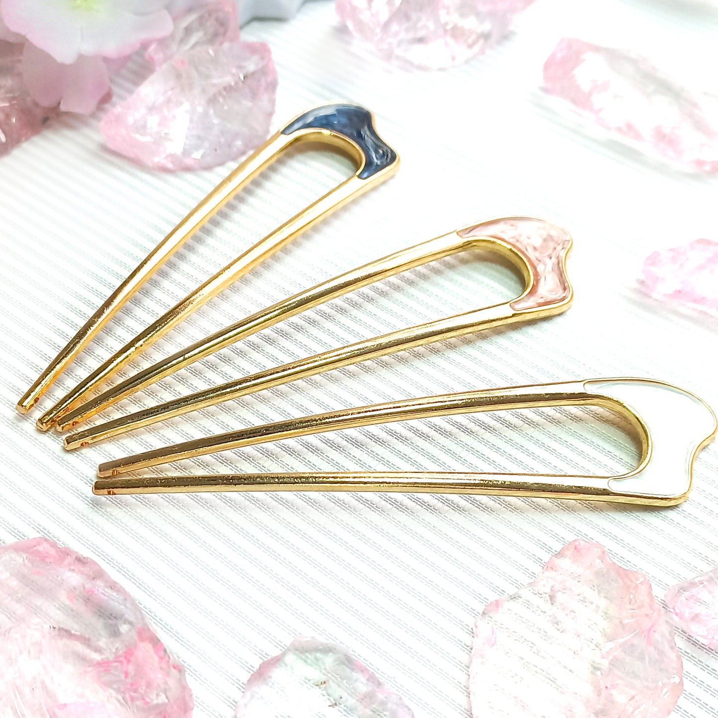 Pasadores para cabello en diferentes colores con dorado